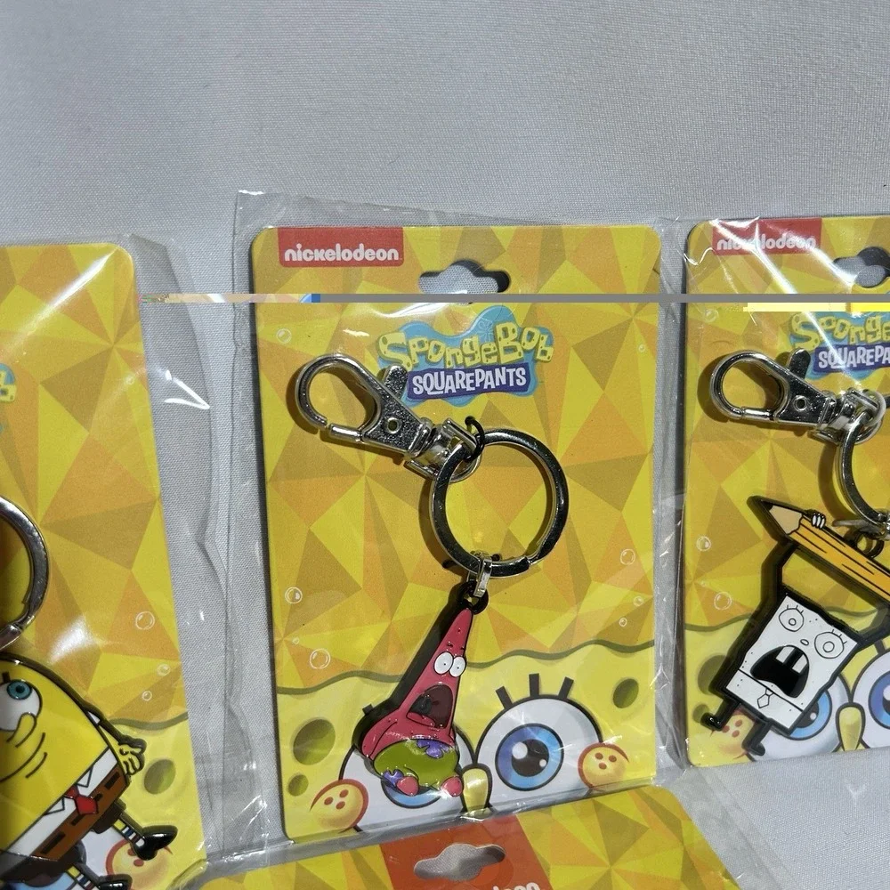 SpongeBob SquarePants Bundle w/ 3 Enamel & Metal‎ Keychains & 1 Charm Bracelet
